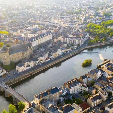 L'Atypique Hyper Centre Wifi Et Netflix Gratuit Apartment Mayenne Exterior photo