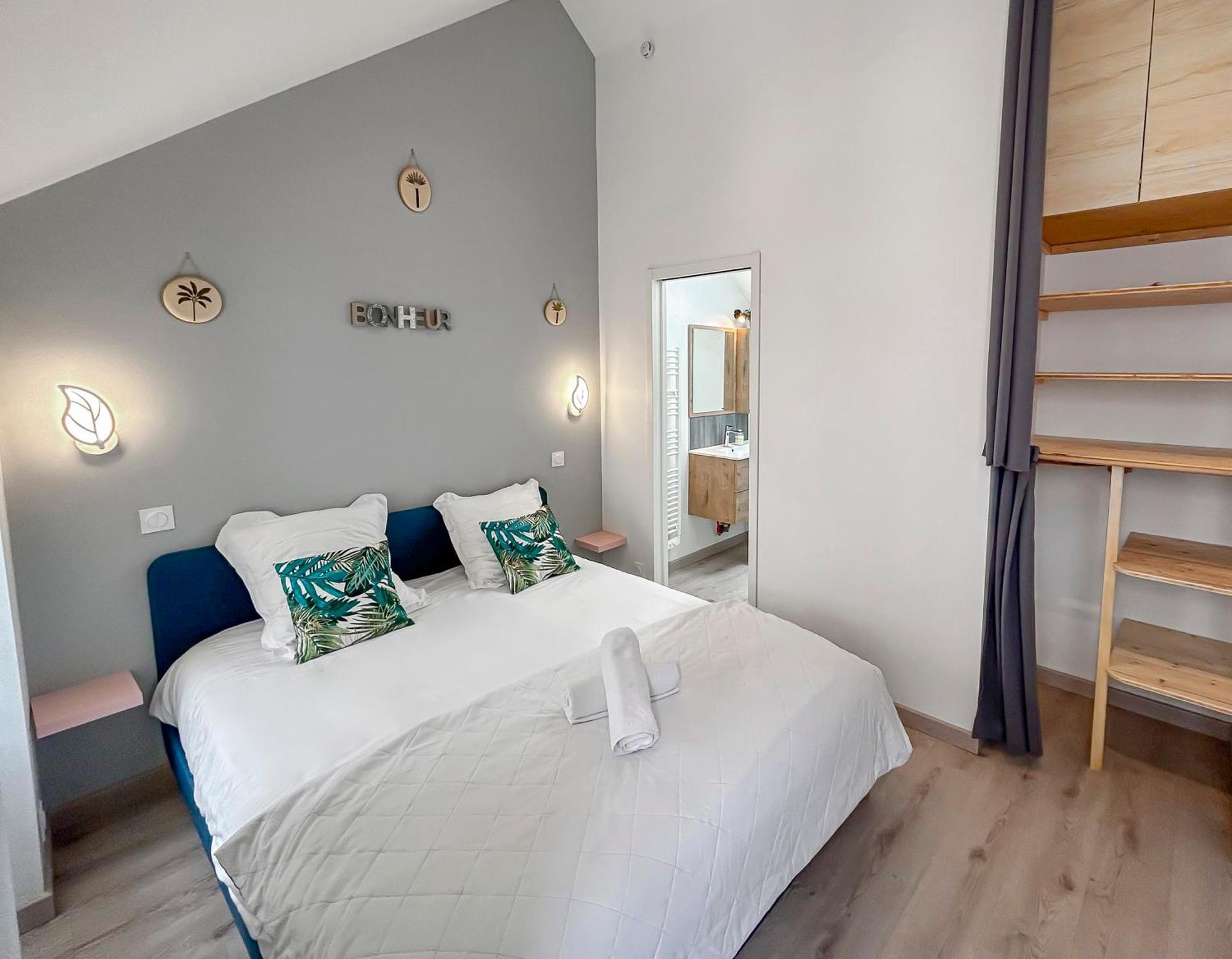 L'Atypique Hyper Centre Wifi Et Netflix Gratuit Apartment Mayenne Exterior photo
