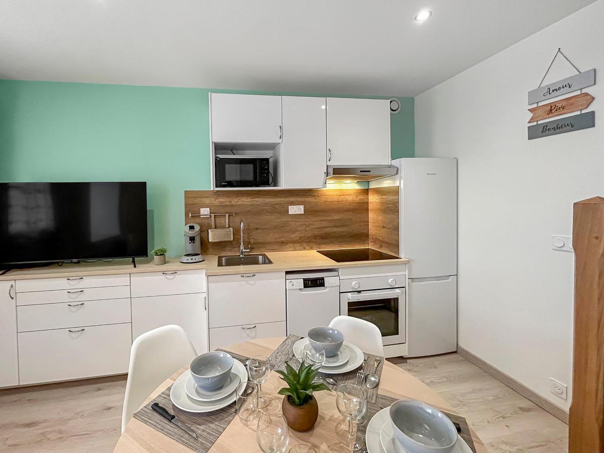 L'Atypique Hyper Centre Wifi Et Netflix Gratuit Apartment Mayenne Exterior photo